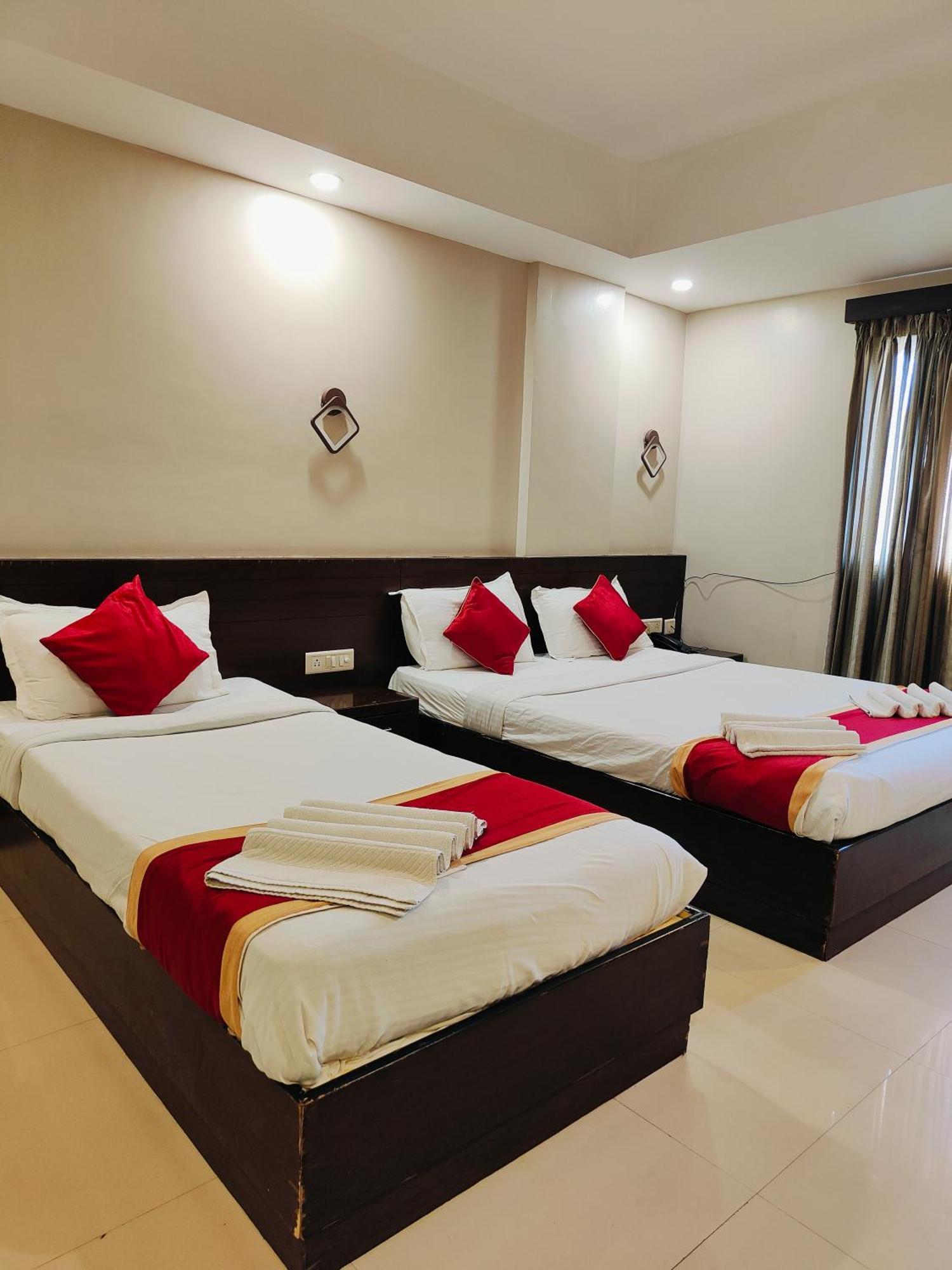 Green Wood Inn Mysore Near Palace Экстерьер фото