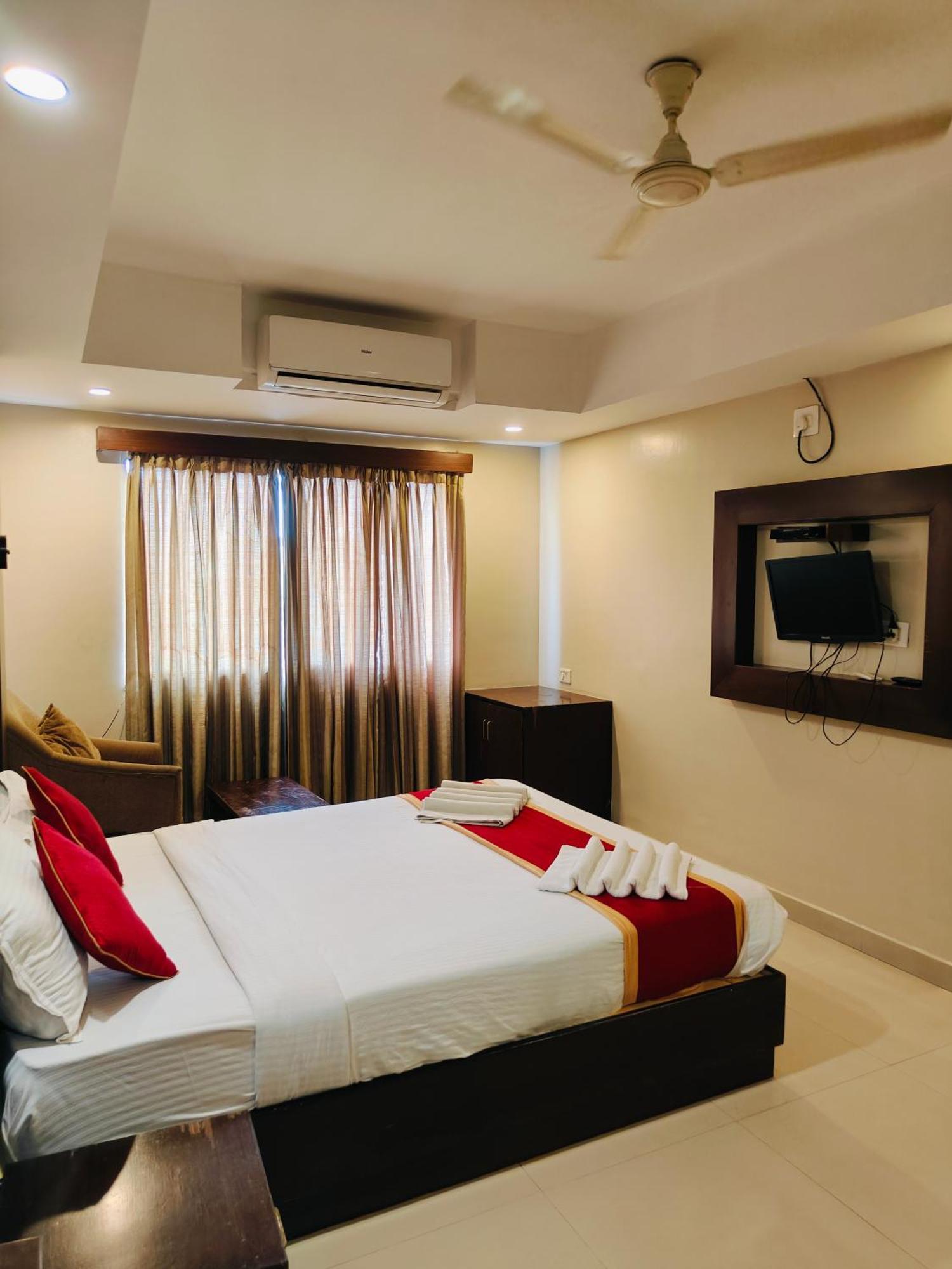 Green Wood Inn Mysore Near Palace Экстерьер фото